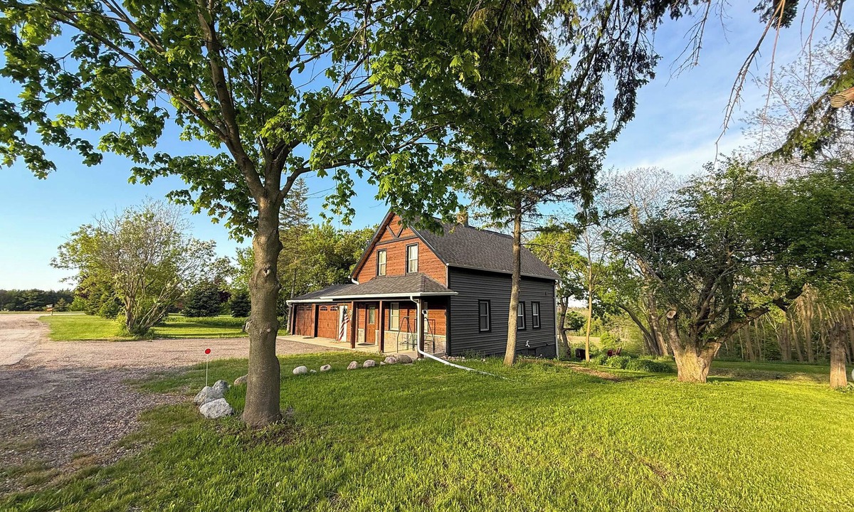 Kewaunee House | 0.5 MI to Kewaunee River: Boat, Fish, Kayak!