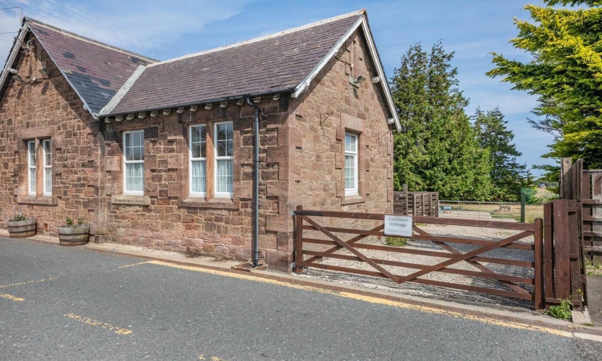 Berwick-upon-Tweed Cottage | 1 Bed in Berwick-upon-Tweed (oc-c32028)