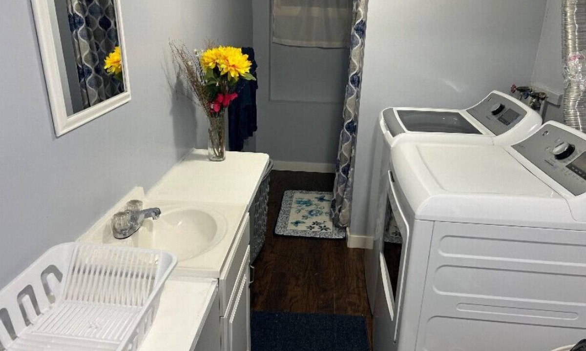 Johnston Apartment | 1 bedroom 1 bathroom apartmentn
