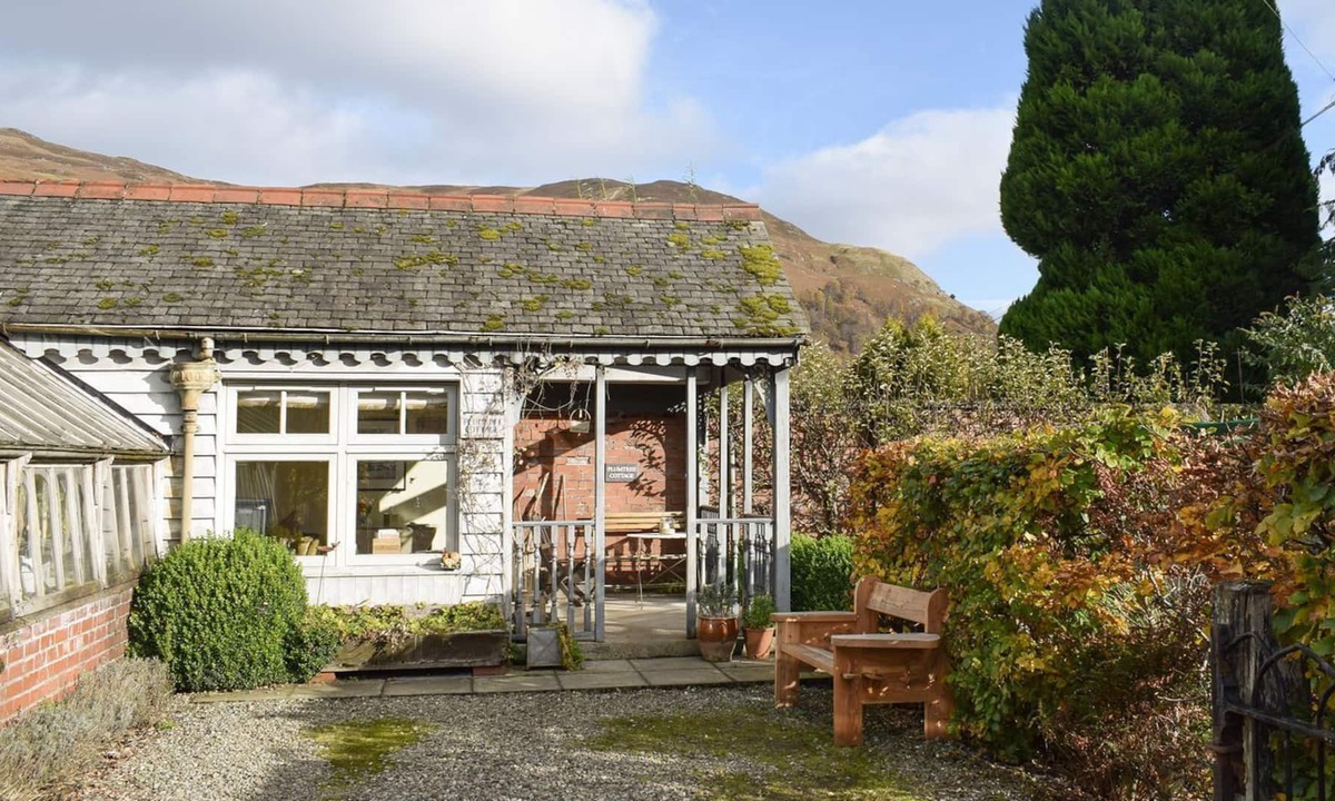 St Fillans Cottage | 1 bedroom accommodation in St Fillans, Loch Earn
