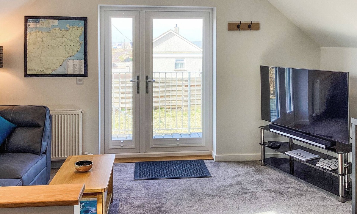 Hunspow Cottage | 1 bedroom accommodation in Thurso