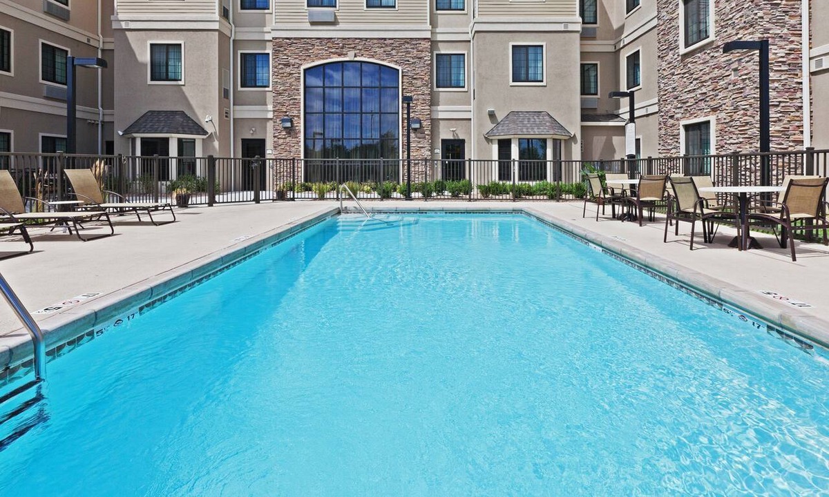Greenwich Apartment | 1 Queen Studio w/Complimentary Breakfast + Pool