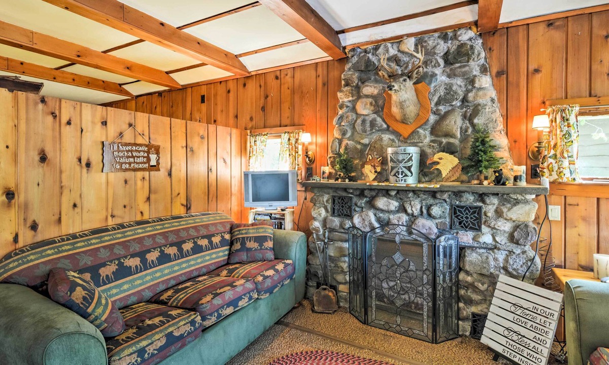 Lake George Cabin | 11 Mi to Snow Snake Ski! Lake House w/Boat Dock