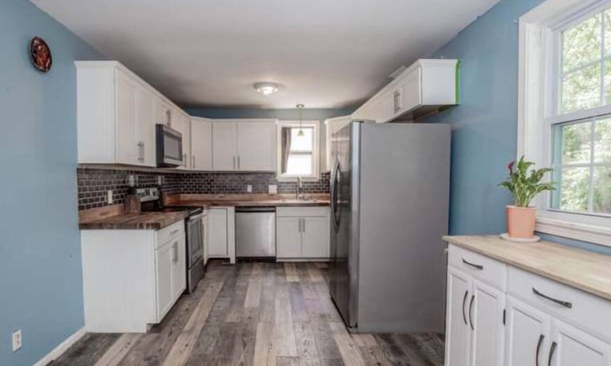 Antioch House | 15 min to downtown, great outdoor entertainment, 3b 2ba cozy home