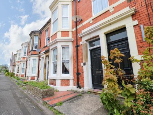 Jesmond Apartment | 17 Fairfield Road