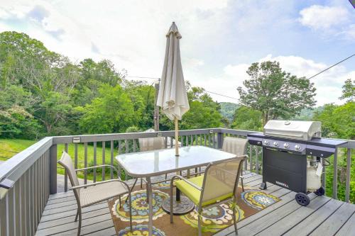 Beattyville Apartment | 18 Mi to Red River Gorge: Beattyville Retreat