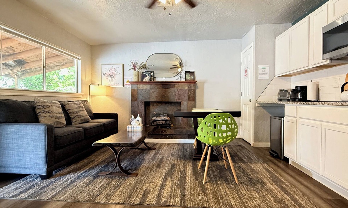 Central Oklahoma City Apartment | 1BR near Integris Children's with a desk — built for nurses and work stays #20C