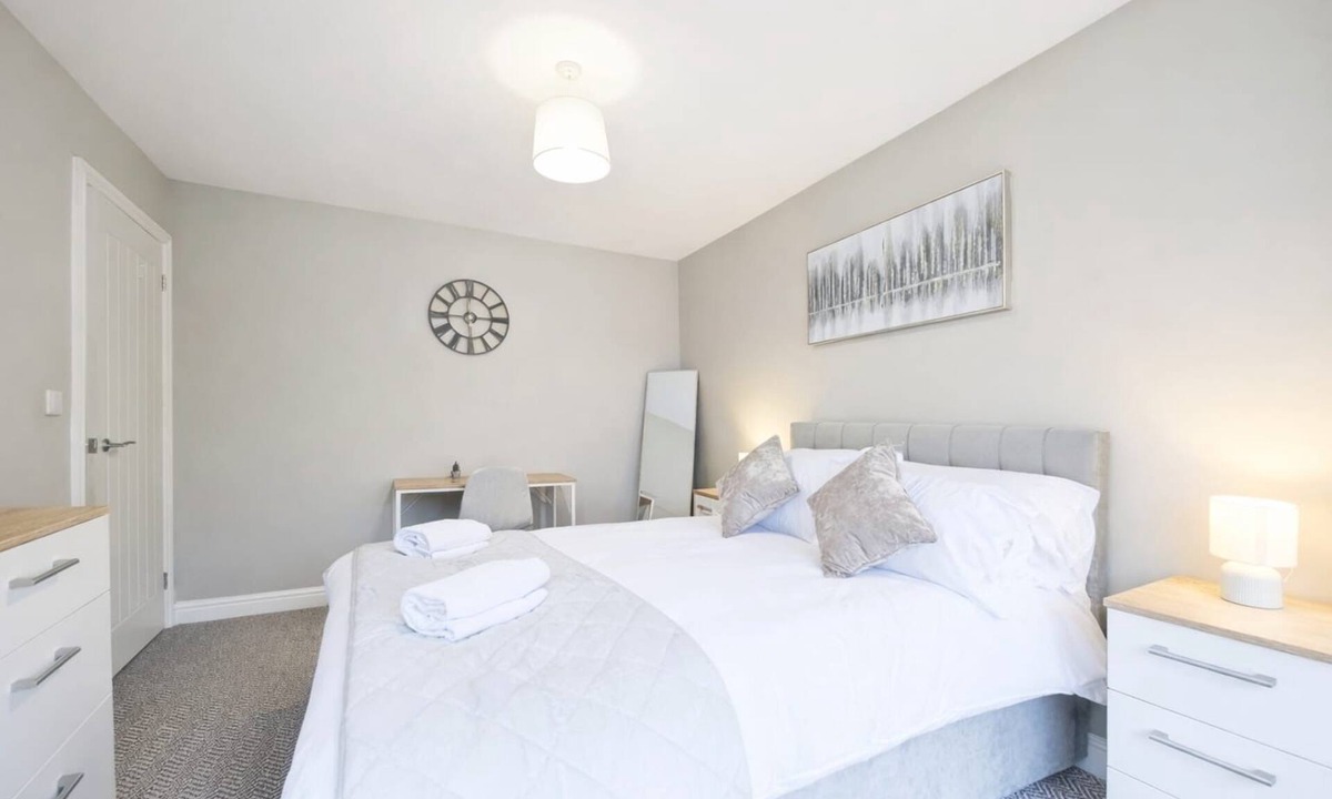 Newcastle-upon-Tyne Apartment | 2 Bed Flat, Newcastle, 5 min to City, Free parking - Pass the Keys