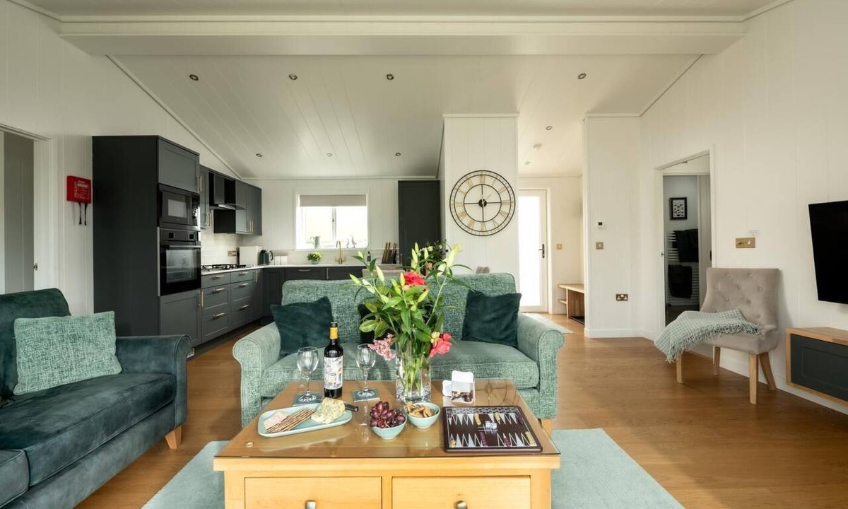 Sandyhills Ski Chalet | 2 Bed in Castle Douglas (oc-86449)
