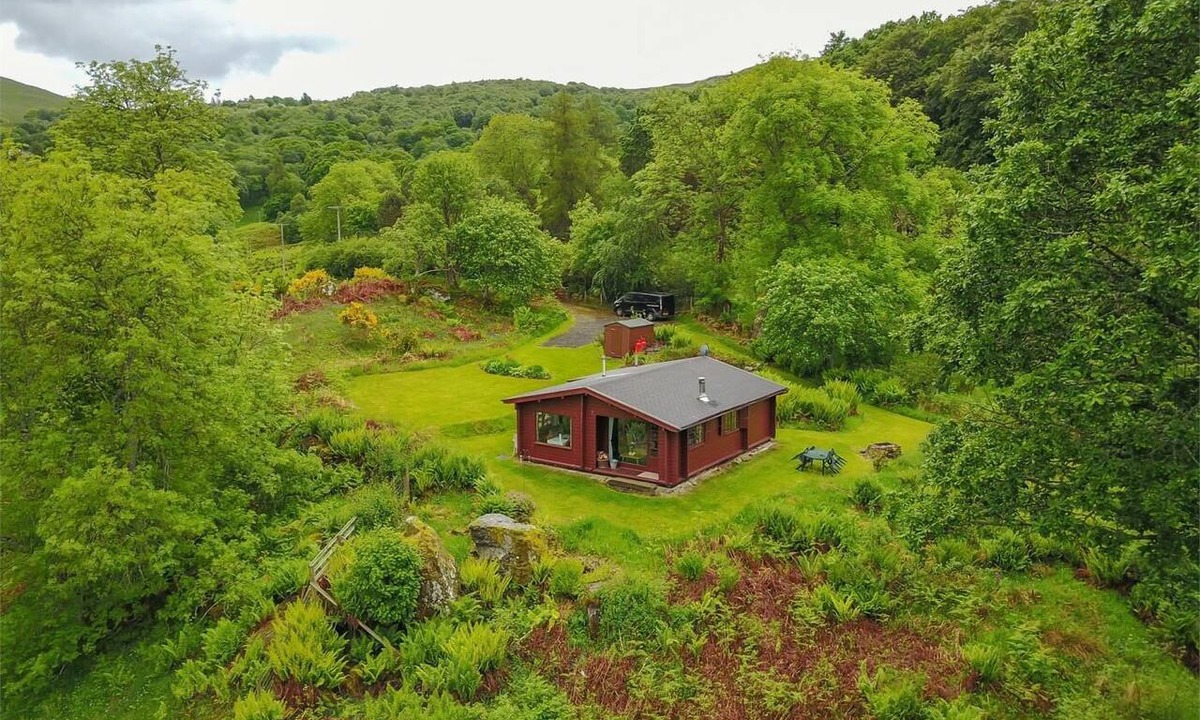 Auchencarroch Ski Chalet | 2 Bed in Killin (oc-ca351)
