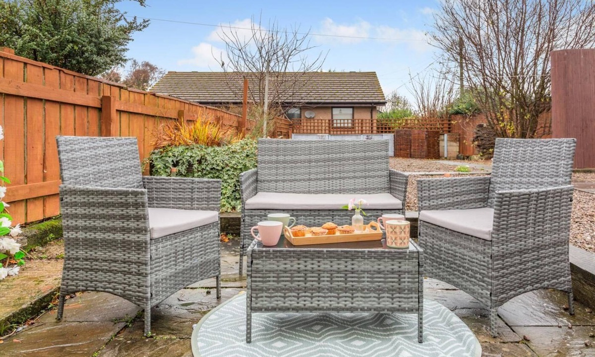 Lowick Cottage | 2 Bed in Lowick (oc-c34008)