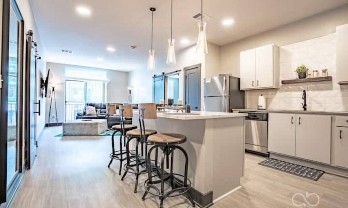 Clarksville Apartment | 2 Bedroom 2 Bath Apt Near Downtown Louisville