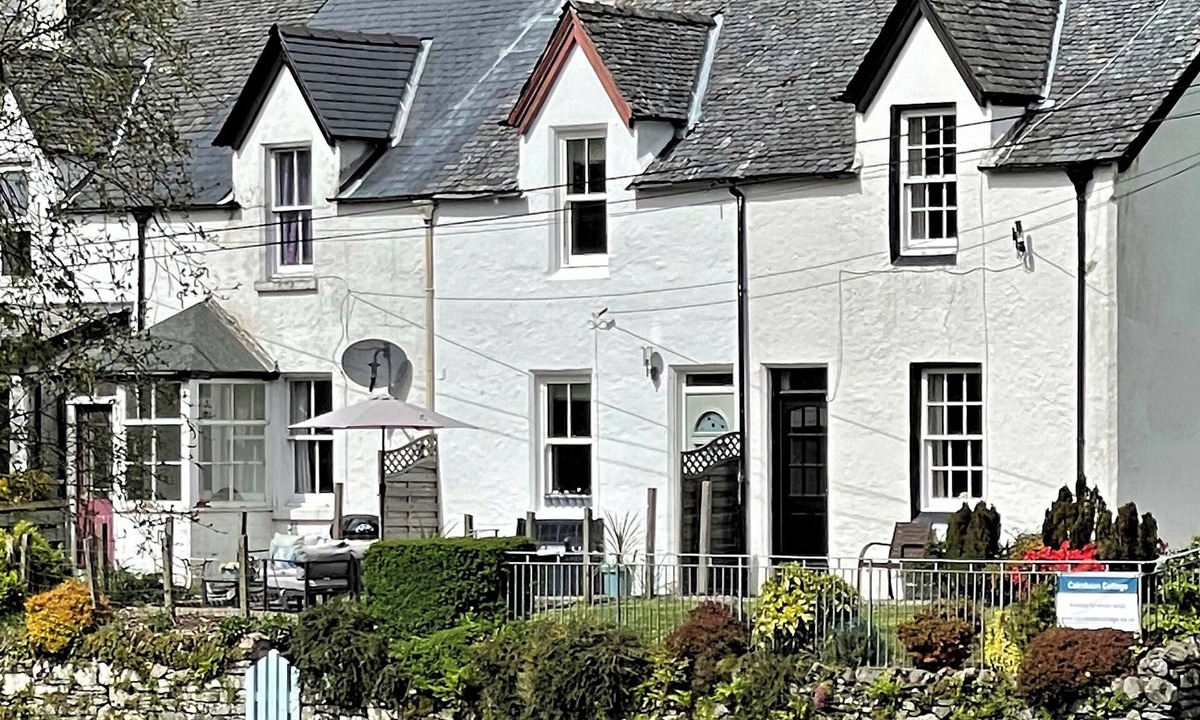 Cairnbaan Cottage | 2 bedroom accommodation in Lochgilphead