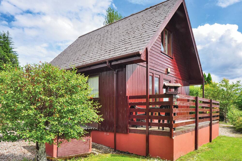 Spean Bridge Ski Chalet | 2 bedroom accommodation in Spean Bridge, Nr Fort William