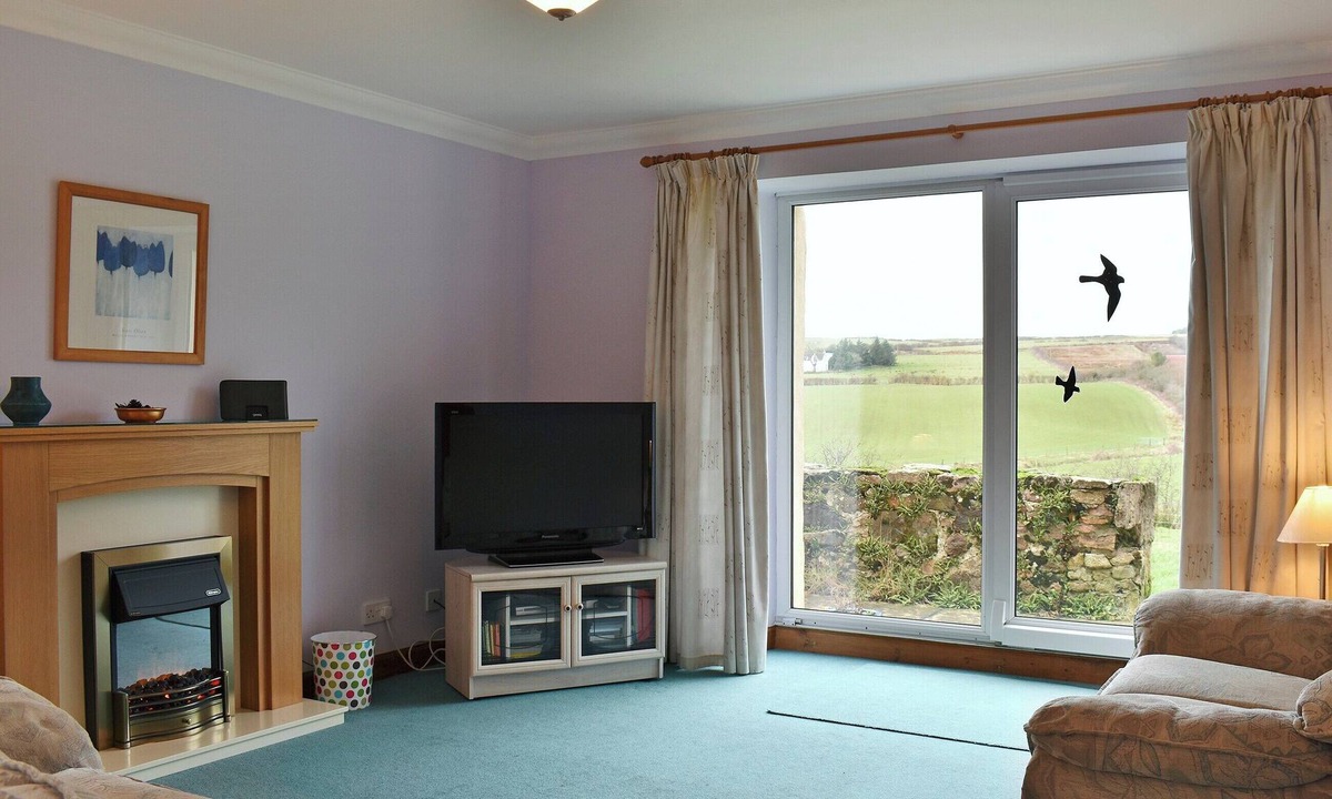 Kilmory Cottage | 2 bedroom accommodation in East Bennan, Isle of Arran