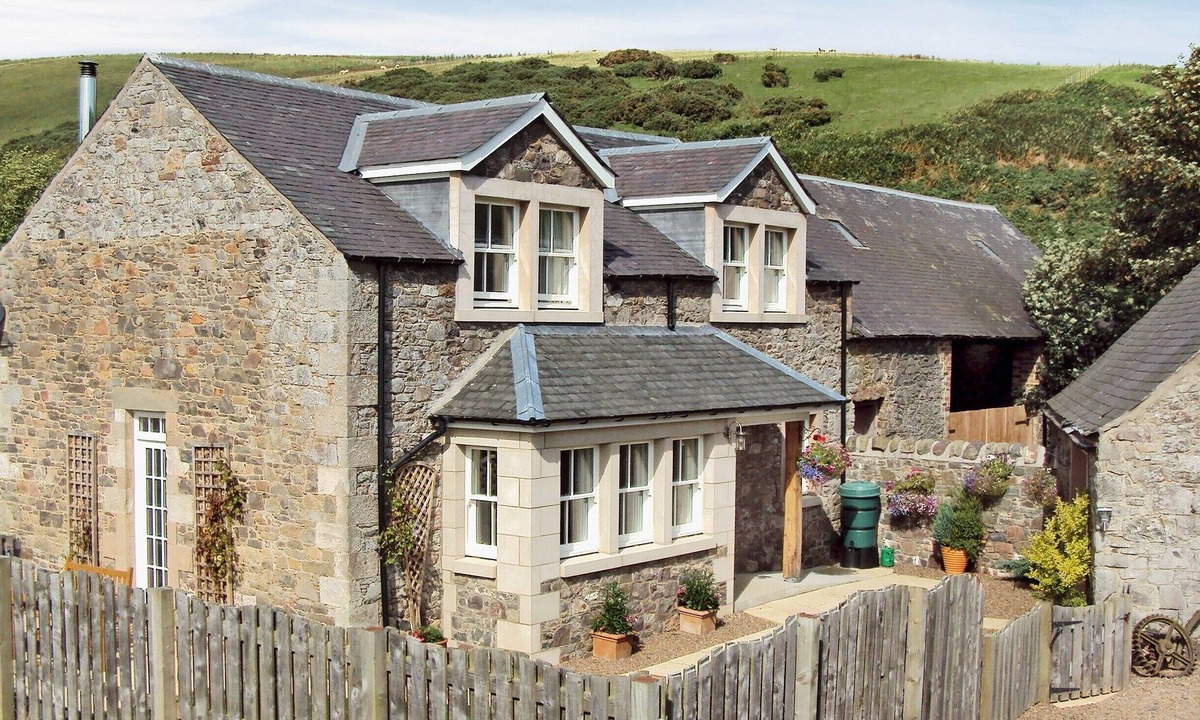 Lauder Cottage | 2 bedroom accommodation in Oxton, near Lauder