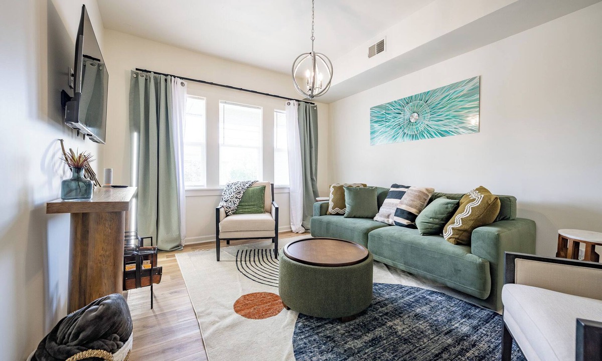Meridian-Kessler Apartment | 2-bedroom apartment near State Fairgrounds in downtown Indianapolis