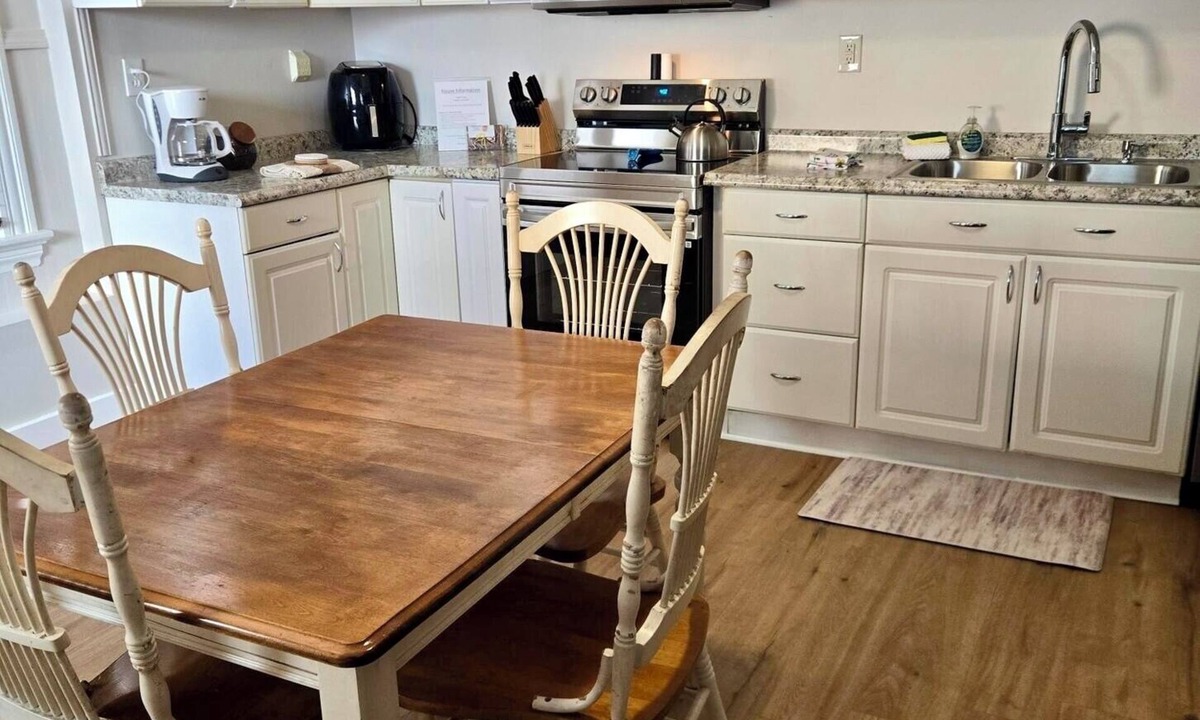 Dayton House | 2-bedroom pet friendly house with fenced yard. Walkable neighborhood.