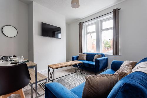 Wallsend House | 2 BR Home Perfect for Short and Long Term Stay