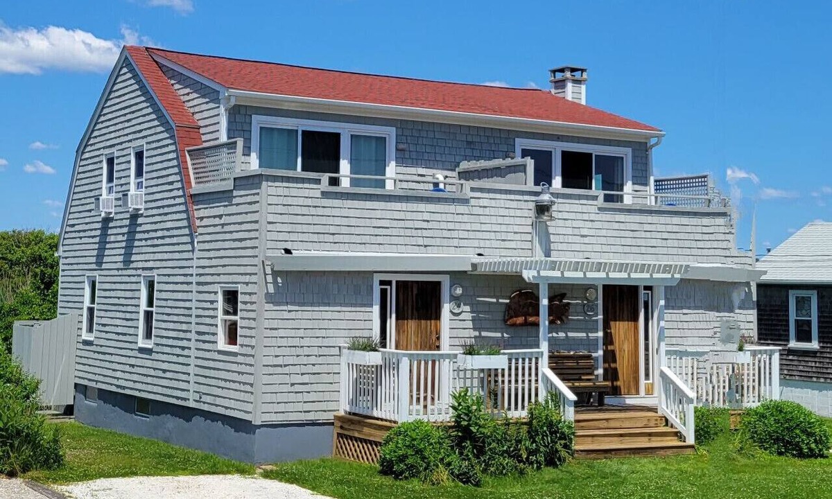 Matunuck Villa | 2 BR Matunuck Beach House, 1 Block from Ocean