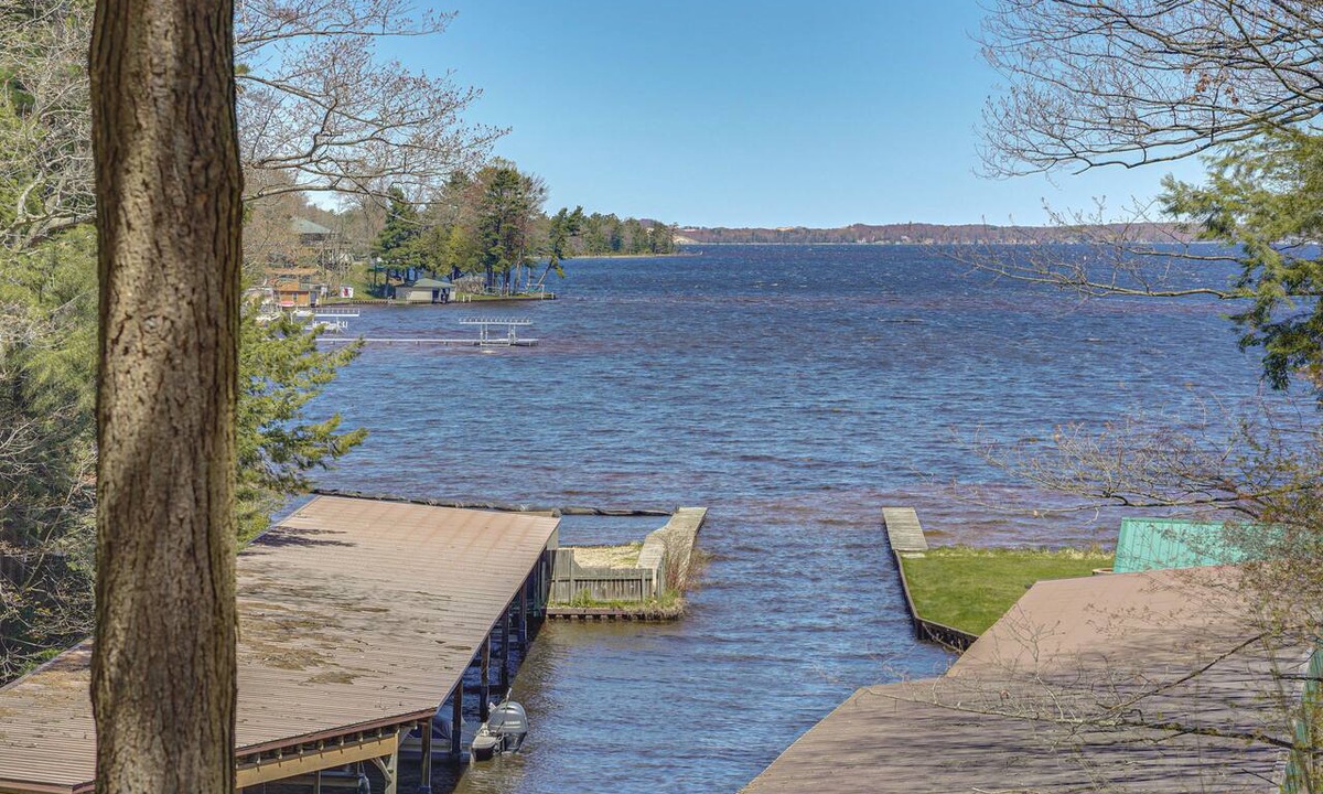 Ludington Cabin | 2 Cabins on Hamlin Lake Available w/Boat Slip