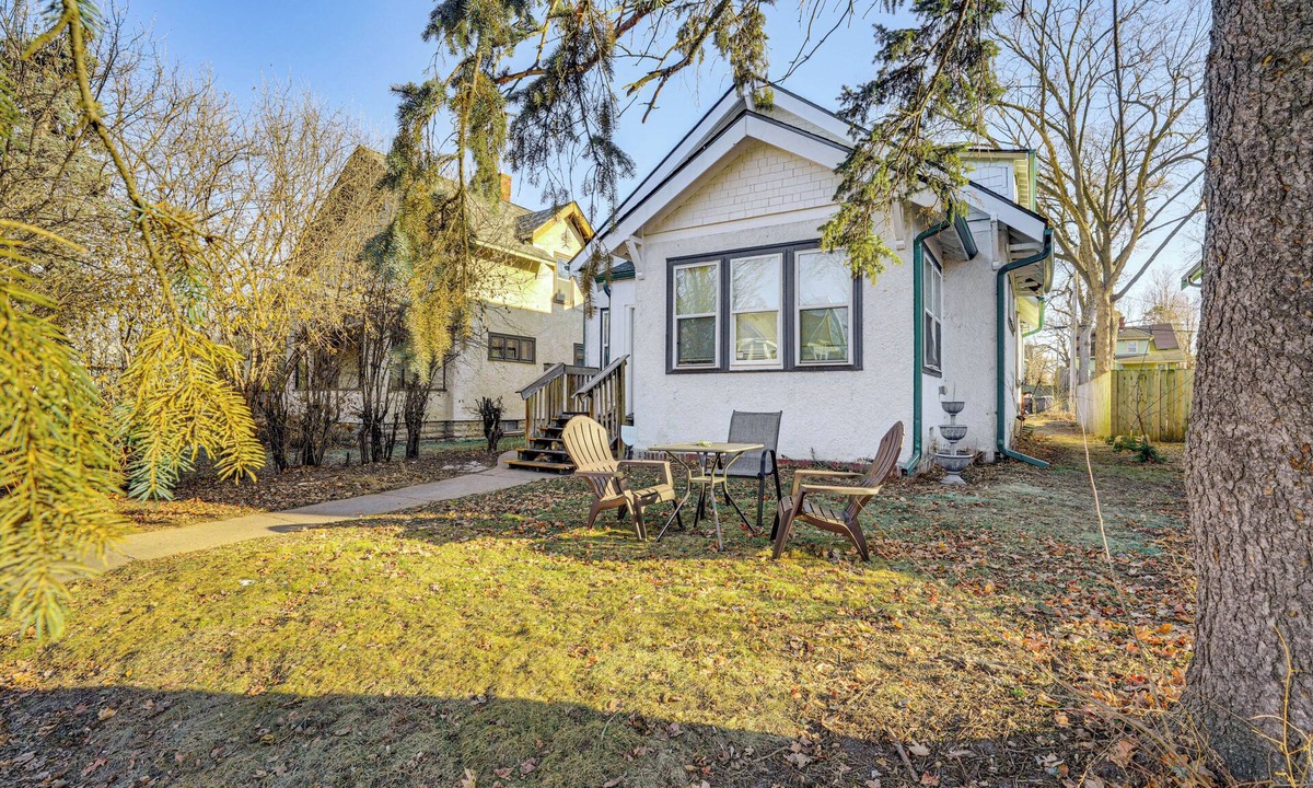 Minneapolis Apartment | 2 Mi to Downtown: Pet-Friendly Minneapolis Apt!