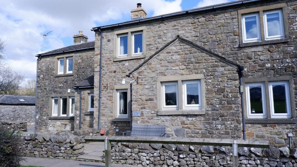Horton in Ribblesdale House | 2 Rock View
