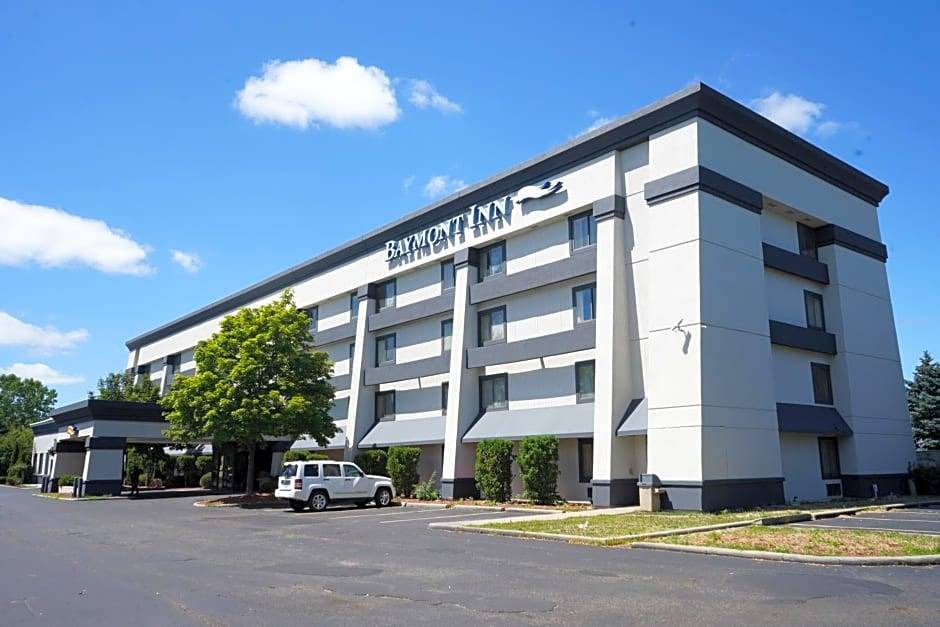 Flint Hotel | 2-Star Hotel ∙ Baymont by Wyndham Flint