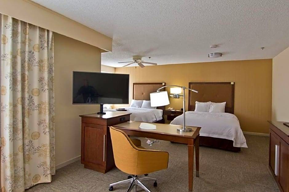 Chillicothe Hotel | 2-Star Hotel ∙ Hampton Inn & Suites Chillicothe