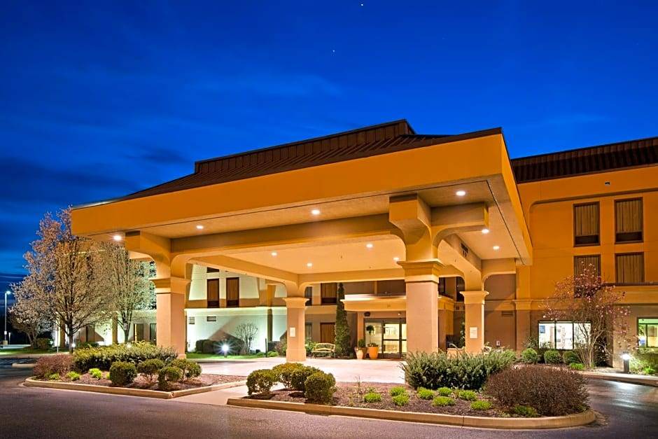 Marietta Hotel | 2-Star Hotel ∙ Hampton Inn Marietta