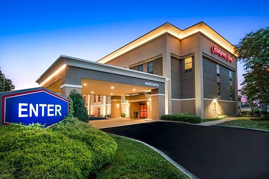Corydon Hotel | 2-Star Hotel ∙ Hampton Inn Corydon