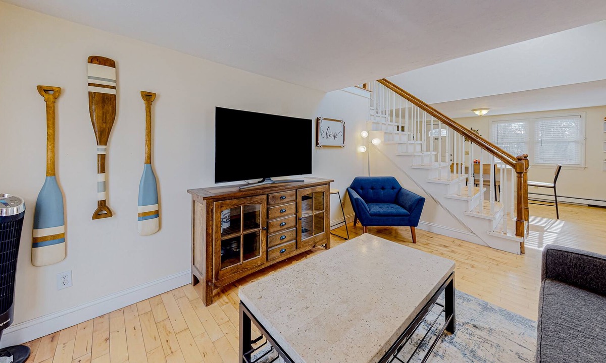 Mashpee House | 2-Story Home near Johns Pond w/2 Kayaks, Deck, Gas Fireplace, Washer/Dryer, A/C