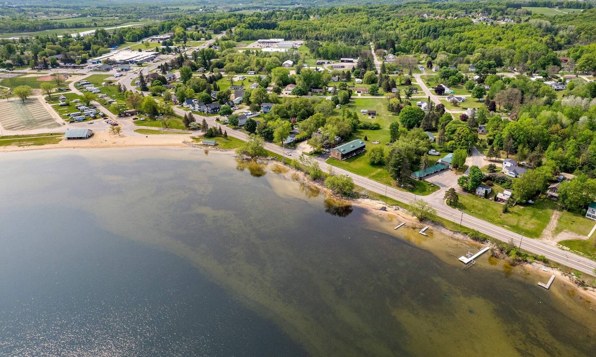 East Jordan House | 2 Townhomes on Lake Charlevoix - Sleeps 14!