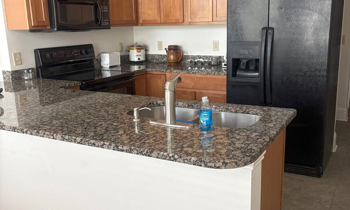 Lorain Apartment | #28 Two bedroom apartment in Lorain