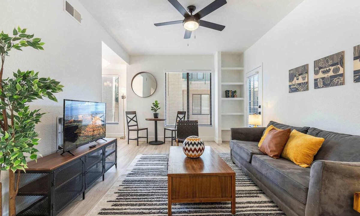 Desert Paradise Estates Apartment | 2BR CozySuites at Kierland Commons with pool #06