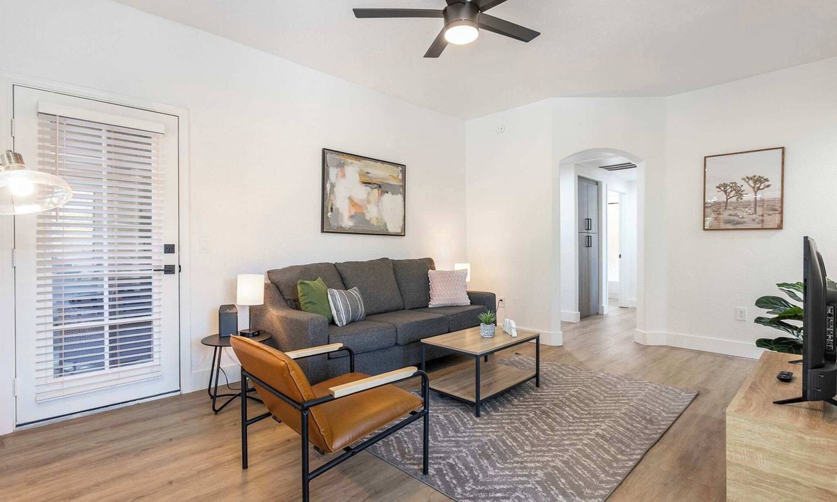 Desert Paradise Estates Apartment | 2BR CozySuites at Kierland Commons with pool #11