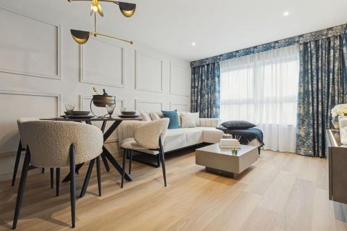 Glasgow Westend Apartment | 2BR West End Apartment Near Botanic Gardens