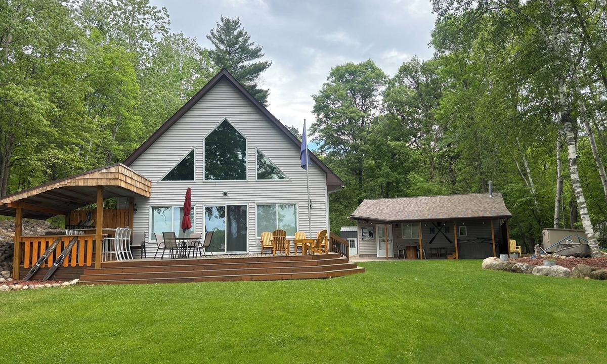 Nisswa Cabin | 3 Bed 3 Bath Cabin & Guest Cabin on Gull Lake Chain Across from Golf Course!