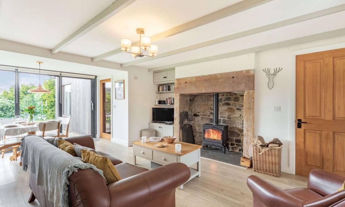 Old Bewick House | 3 Bed in Alwinton (oc-cn039)
