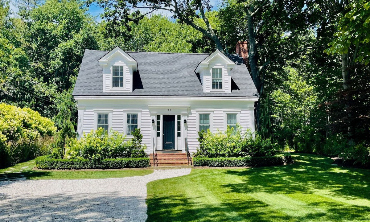 Cape Porpoise House | 3 Bedroom, 2.5 Bathroom in Cape Porpoise walk to harbor!