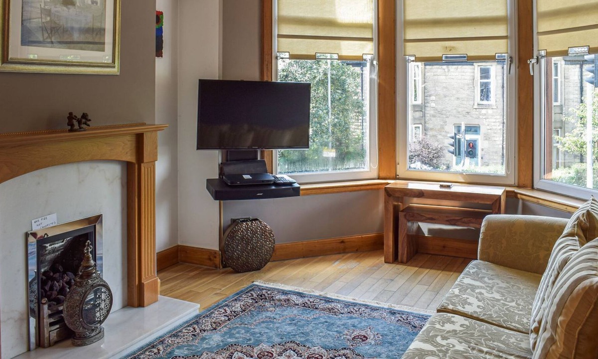 Scotstoun Cottage | 3 bedroom accommodation in Glasgow