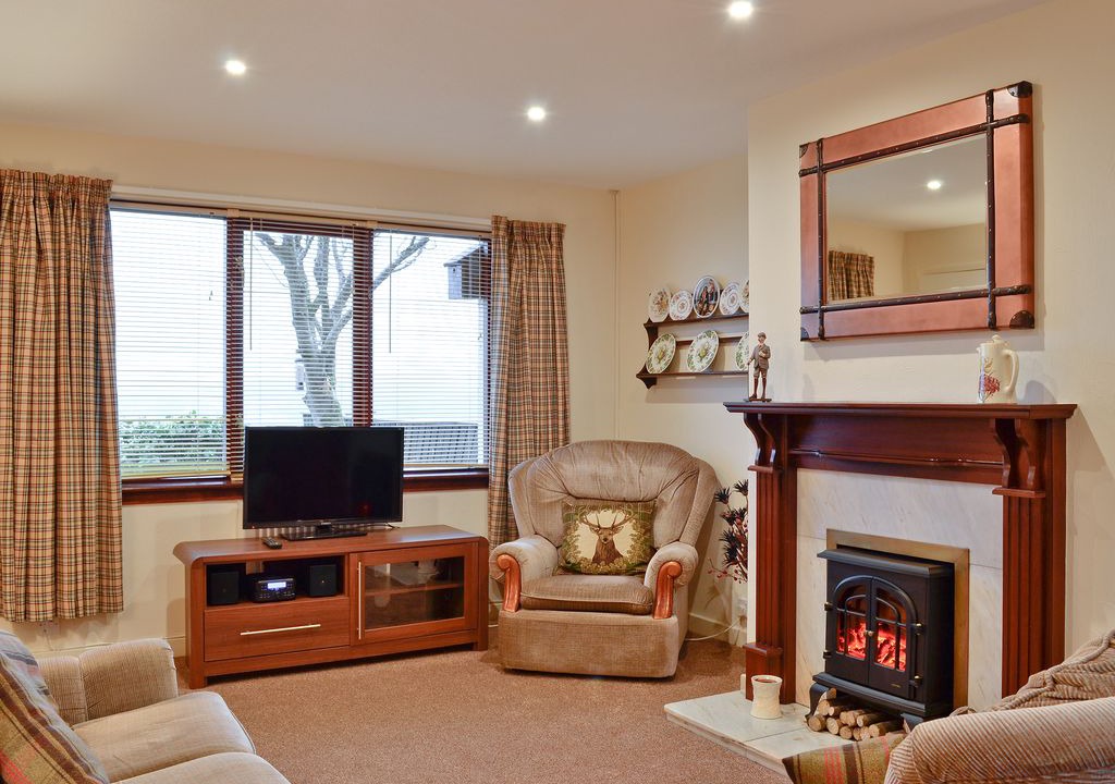 Strone Cabin | 3 bedroom accommodation in Strone, near Dunoon