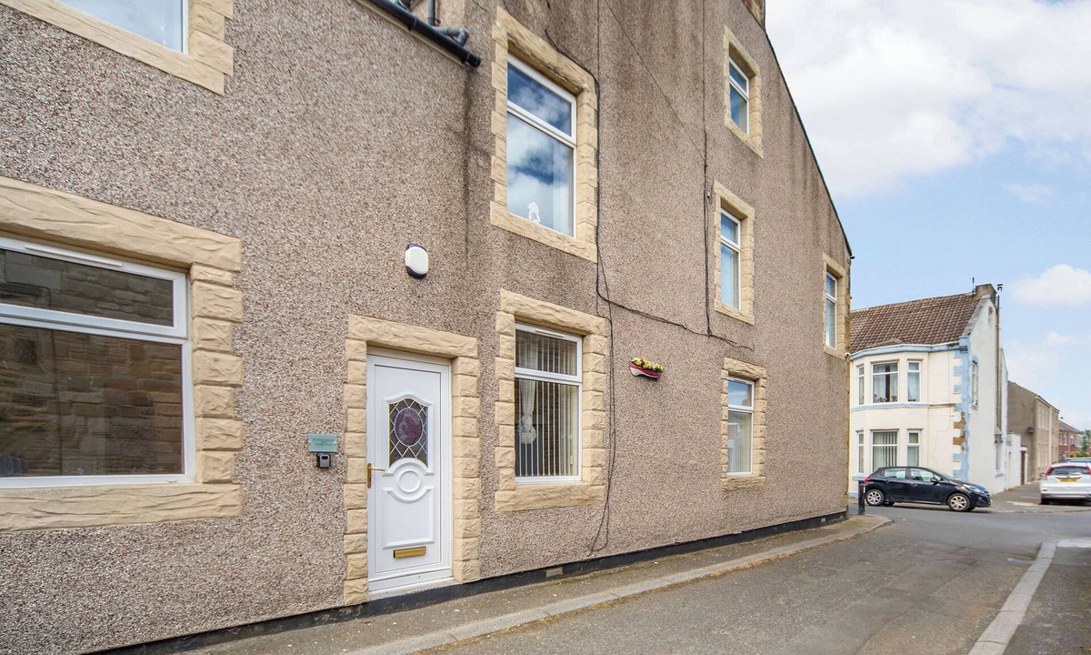 Woodhorn Cottage | 3 bedroom accommodation in Newbiggin-by-the-sea, near Morpeth