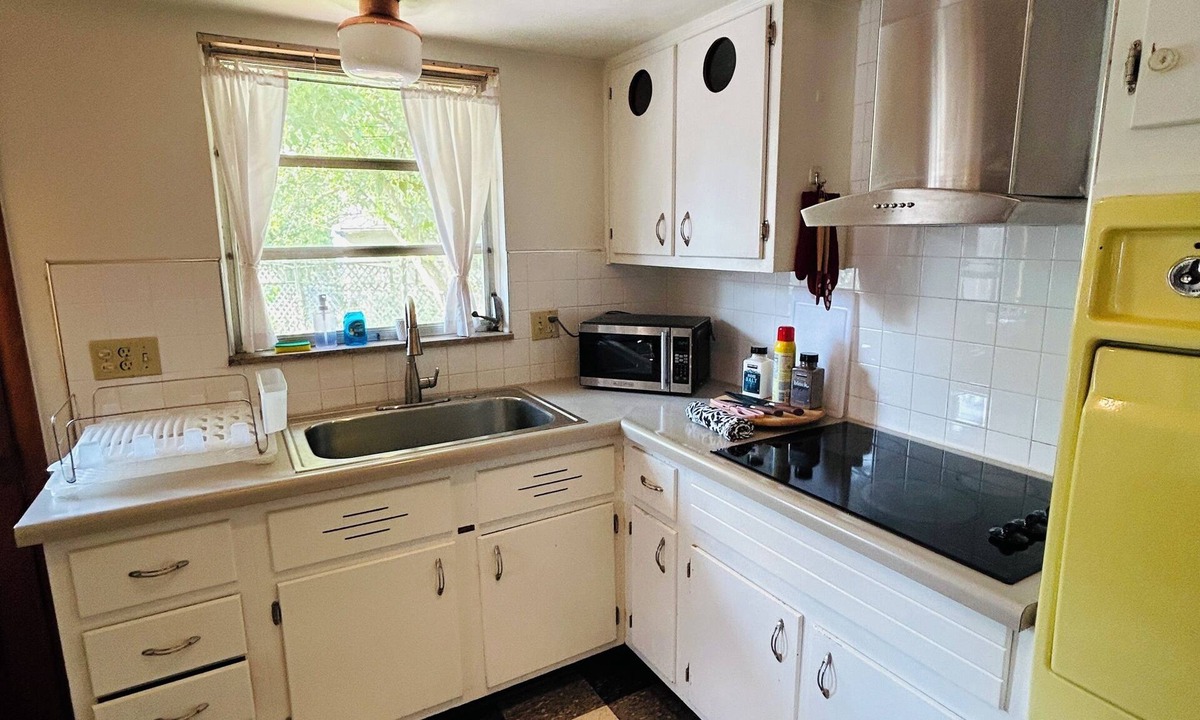 Columbus House | 3-bedroom house in Columbus, 15 minutes from downtown.