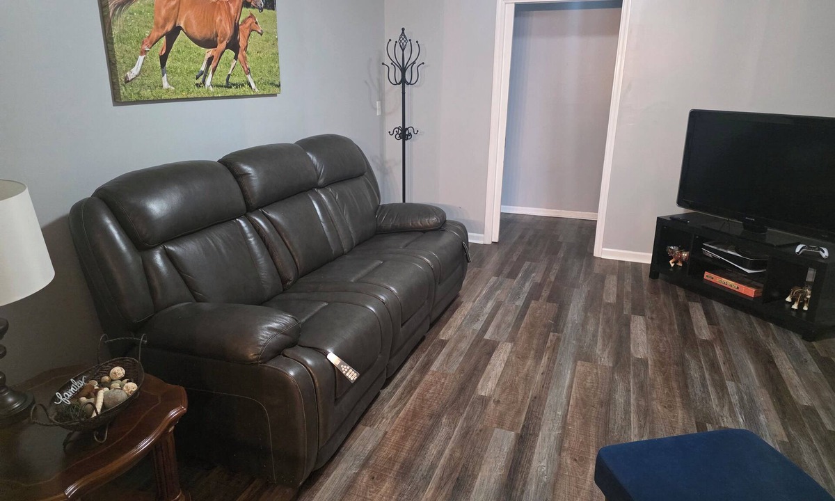 Frankfort House | 3-bedroom house in lovely Frankfort close to everything