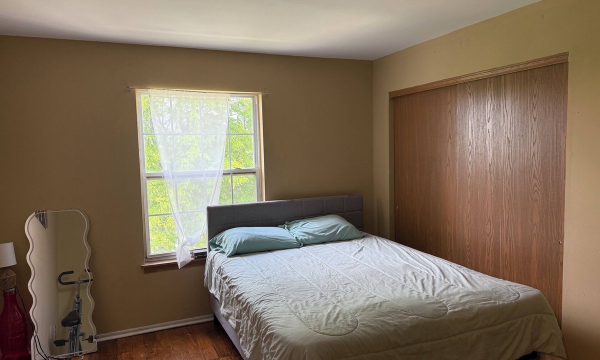 Montgomery House | 3-bedroom townhome in delightful Montgomery with AC