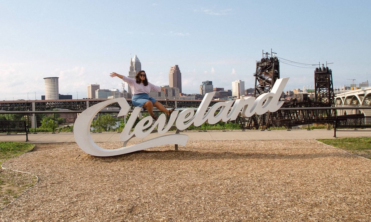 Cleveland House | 3 Minutes to Cleveland Clinic, museums, historic Shaker Heights and more!