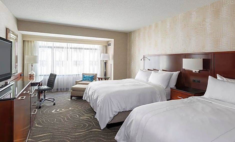 Downtown Hotel | 3-Star Hotel ∙ Rochester Marriott Mayo Clinic Area