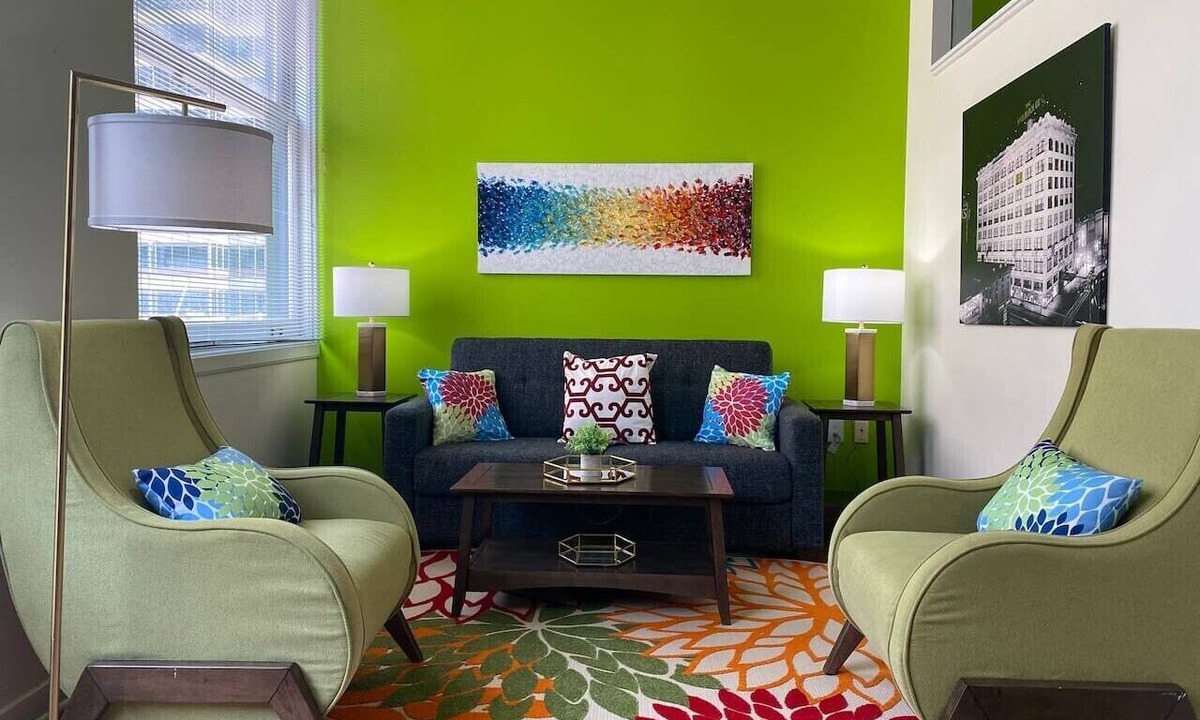 Downtown Indianapolis Apartment | 360° TERRACE VIEW KING BEDS SELF CHECK-IN WIFI W/D