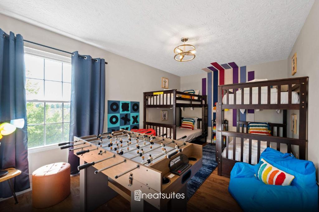 Williamstown Apartment | 3BR Condo Near Ark Encounter, 8 Guests, Parking